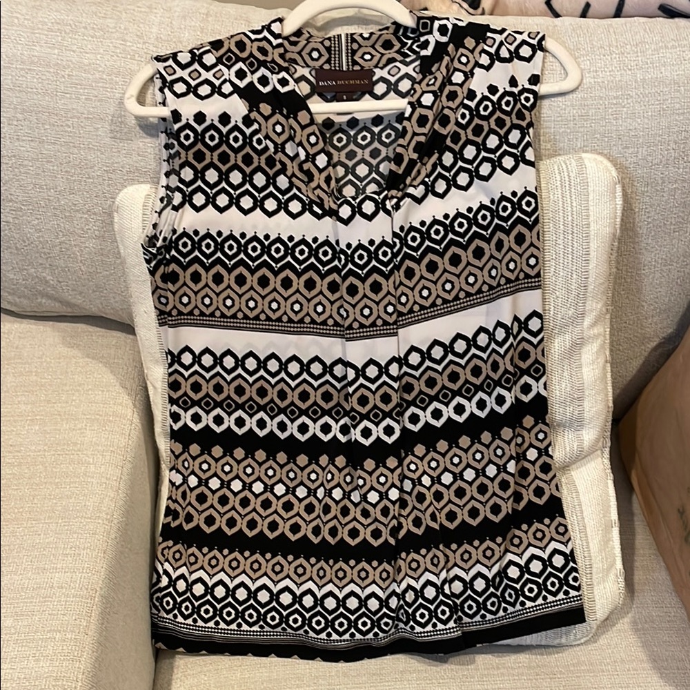 Patterned Sleeveless Top